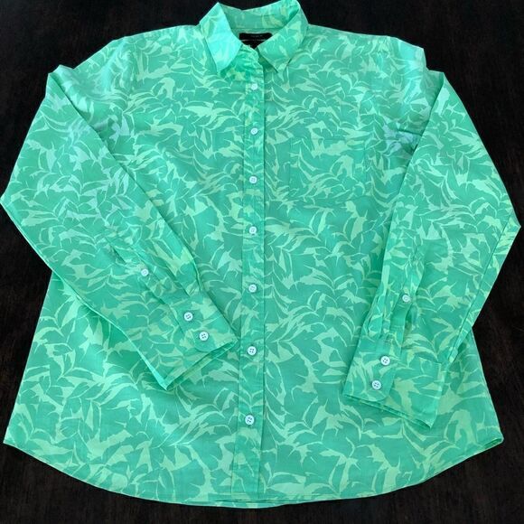 J. Crew Oxford button down shirt in green leaf print. - Picture 1 of 4